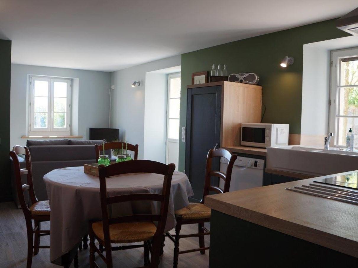 L'Escale Du Bocage Piscine Couverte Chauffee 라플라켈리어 객실 사진